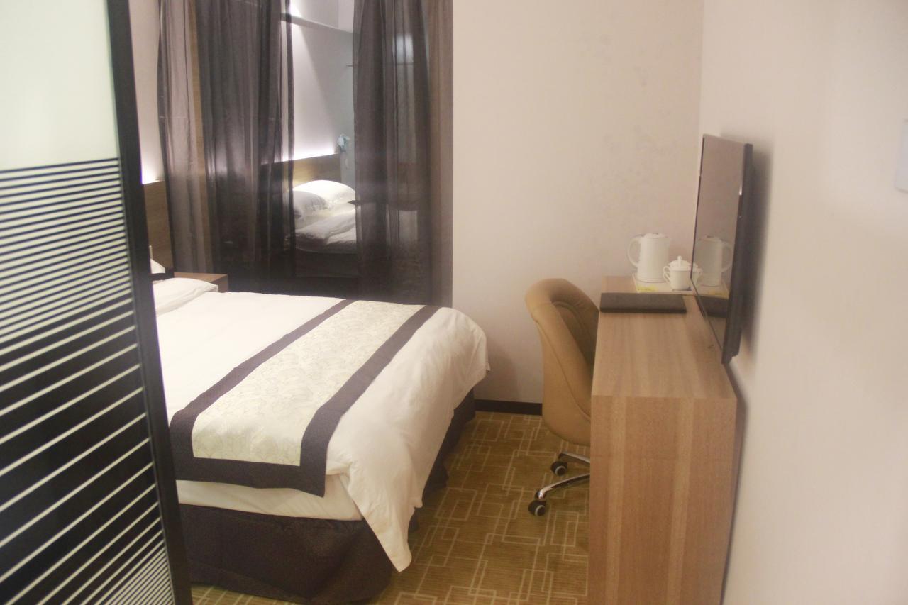 Toronto Hotels Dameisha Branch Шънджън Стая снимка
